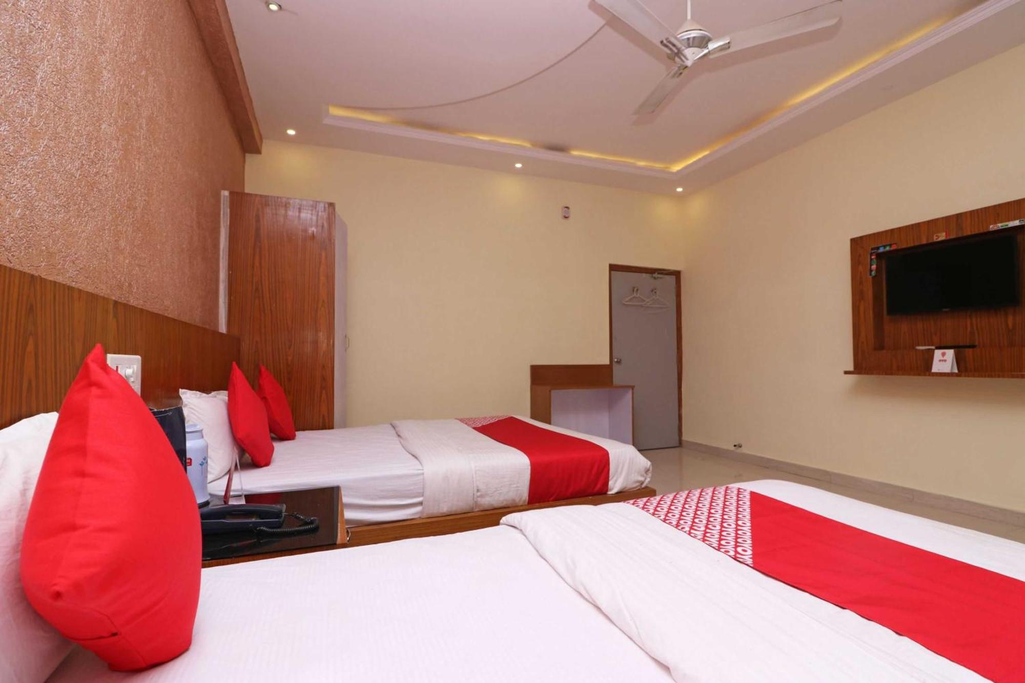 Hotel O G K Palace Bodh-Gajá Kültér fotó